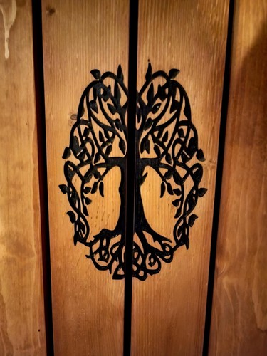 Unqie engraved wooden fence - unqie,